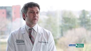 What specialists are part of the Froedtert \u0026 MCW Aortic Disease Program? (Michael J. Malinowski, MD)