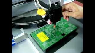 SMT-402, Semiautomatic pick and place machine for SMD PCB prototype.  SMT半自動點膠/貼片機