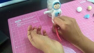 Astronaut Tutorial | Fondant Astronaut Tutorial | Cakecstacy Toppers