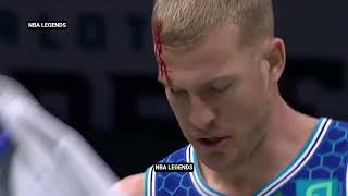 Giannis Accidentally Elbowed Plumlee Making Him Bleed And Then Shows Sportsmanship!