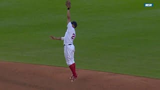 CWS@BOS: Bogaerts makes a nice leaping grab at short