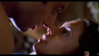 Abhishek Bachchan Kissing Rani Mukherjee In  BUNTY AND BUBBLY