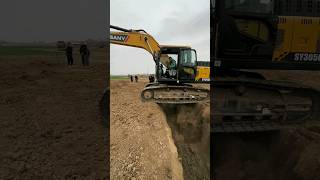 Excavator over wide ditch teaching | Excavator Skills 😱