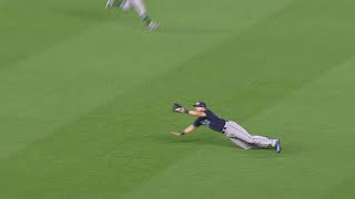 TB@HOU: Souza Jr. stretches out for a terrific catch