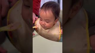 【離乳食】はじめてのヨーグルトを食べた赤ちゃん #shorts #赤ちゃん #baby #離乳食