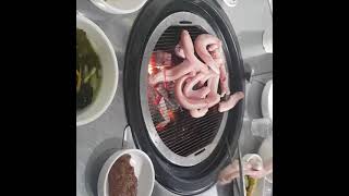 꿈틀꿈틀 꼼장어 구이😋