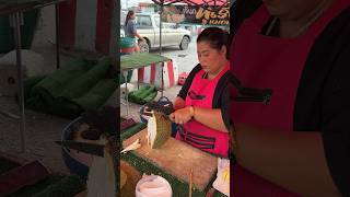 Thai Lady Selling Fresh Durian - Fruit Cutting Skills