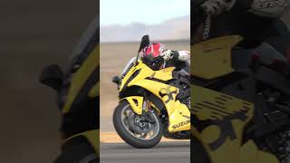 It's heavy, but the Triumph Daytona 660 handles! #shorts #triumphmotorcycles