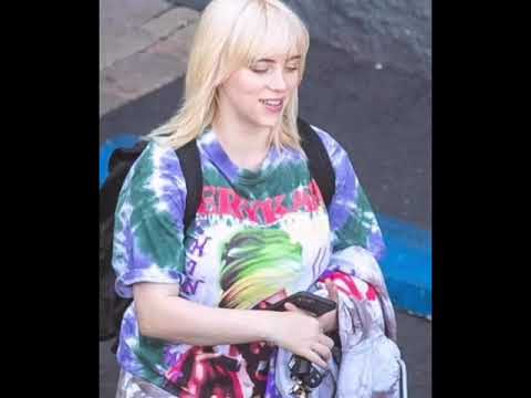 Billie Eilish Caught By The Paparazzi - YouTube