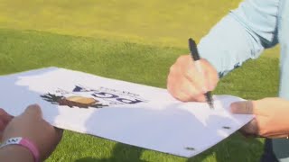 Golf fans share the key to getting an autograph at Oak Hill