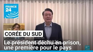 Le président déchu en prison, une première pour la Corée du Sud • FRANCE 24