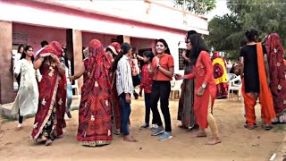 English Medium Rajasthani Village Girl Wedding Dance Full HD Song