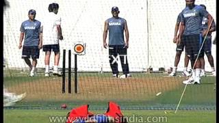 Sachin Tendulkar and Arjun practice cricket