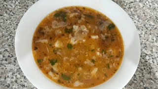 Paçe tradicionale me mish koke viçi/Traditional Albanian Veal head soup