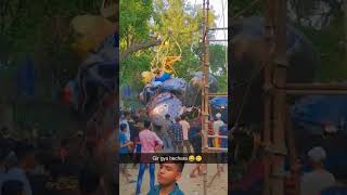 ravan fall on dussehra while stand.