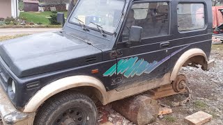 Suzuki Samurai Sj50. Zlomené listové perá.