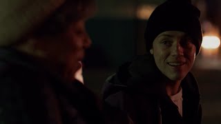 Carl meets Esther | Bus stop scene | S10E7 | Shameless