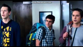 Inbetweeners 2: Wash your fingers for the mingers