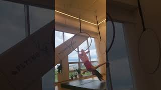 에어리얼후프 루틴♥ @flyingvivi aerialhoop routine