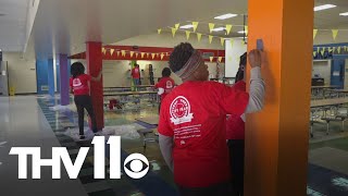 Day of service at Arkansas elementary school helps community