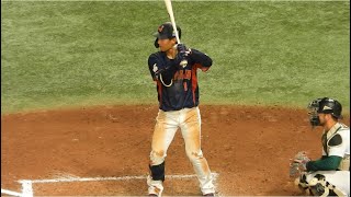 【泥だらけのヒーロー】侍ジャパン藤原恭大が初スタメンで打点をあげる大活躍をみせる‼︎大声援の応援歌も凄すぎる…アジアチャンピオンシップ