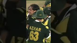 Shoaib Akhtar Clean bowled with a short run up |  Amazing Cricket by Pakistan bowler  #shorts