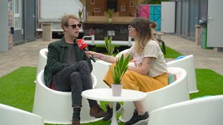 Tom Odell droomt even weg net voor zijn optreden