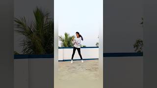 Uff mere dil mein #shorts #youtubeshorts #dance