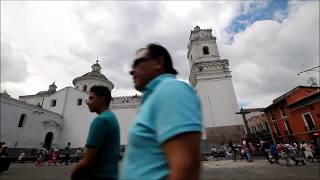 【エクアドル　キト】old town in Quito