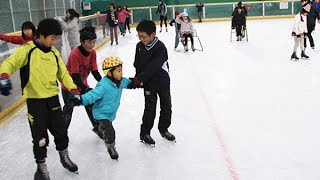 シーズン到来　屋内スケート場がオープン　伊賀市で