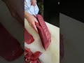 今天来分割一块黄鳍金枪鱼的鱼块let’s cut a piece of yellowfin tuna today