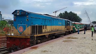 Tista Express Train Entering Airport Railway Station Dhaka