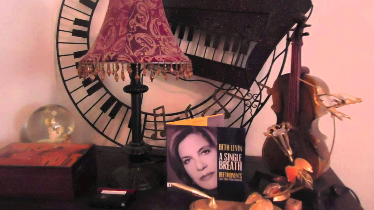 Beth Levin, Pianist, Plays Beethoven - YouTube