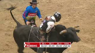 Coy Robbins rides JoJo's Mojo for 86 points (PBR)