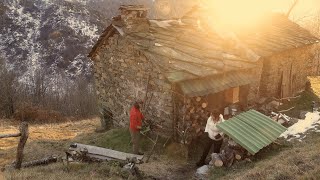 EP 66 | Cozy Cabin Life: Fighting the Cold with Firewood \u0026 Cooking on a Wood Stove