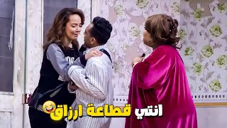 ويزو بتزعق لساره عشان قافشه في اوس اوس على المسرح 🤣 بتعملي ايه يابت عيب كده