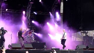 Apulanta - Vasten Mun Kasvojani (live, Ilosaarirock 2011)