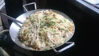 রেস্টুরেন্টের মত  সেরা নুডুলস রান্না / Mukhyalay kathakar moton noodles