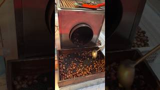 మీరు ఎప్పుడైనా ఈ nuts  తిన్నారా?Chestnuts 🌰 baking in china 🇨🇳#chinese food #ytshorts