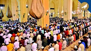 Hyderabad: Muslims offering prayer at Makkah Masjid on the occasion of Shab e Barat