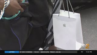 Police: Robbers Targeting Apple Store Customers Across Manhattan