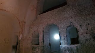 Yıllar Önce Hristiyanların Sığındığı Esrarengiz Kilise Gizemli Fiğürler Tüneller Yaşam Alanları