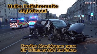 Teurer Audi Q8 kracht gegen massiven Pfeiler in Leipziger Innenstadt/Bergungs- und Aufräumarbeiten