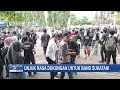 dukung band sukatani penggemar di purbalingga gelar unjuk rasa di alun alun kota