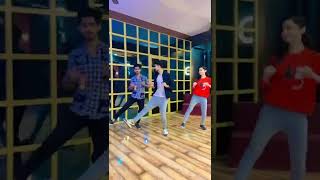 #shorts #new #punjabisong @right direction dance video #bollywoodsongs #bollywooddance