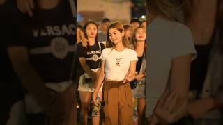 ស្រីស្អាត​រាំឡូយ​ណាស់​ Dancer girl in Tik Tok