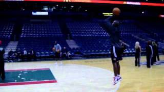 Michael Redd pre-game practice (brewhoop.com)