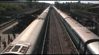 12978 MARUSAGAR EXPRESS CRAWLS ON 3 DIFFERENT TRACKS AT MADGAON