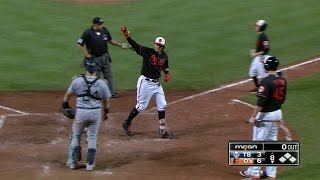 TB@BAL: Machado launches a solo smash to right