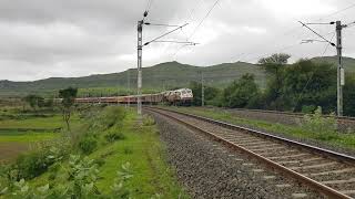 Indian Railway Bangalore city-Gandhidham Superfast Express Amazing Curve